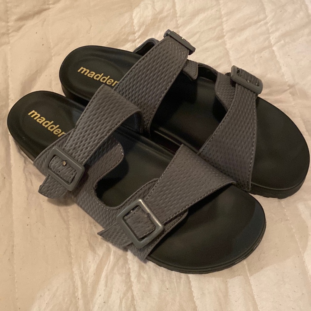 Madden Sz 10 army green slides